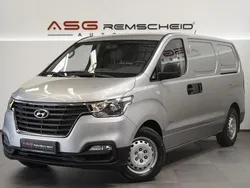 Silber Gebraucht 2019 Hyundai H-1 Van / Kleinbus | 17.900 € (Superpreis)