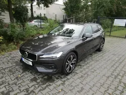 Grau Gebraucht 2023 Volvo V60 Core Kombi | 40.880 € (Etwas zu teuer)
