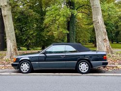 Schwarz Gebraucht 1992 Mercedes E300 Sportline Cabrio | 22.950 €