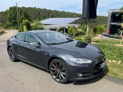 Grau Gebraucht 2014 Tesla Model S Limousine | 19.990 € (Fairer Preis)