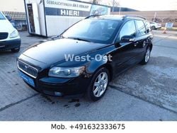 Black stone solid / solid Gebraucht 2006 Volvo V50 Momentum Kombi | 3.500 € (Teuer)