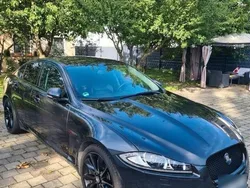 Schwarz Gebraucht 2013 Jaguar XF Limousine | 10.400 € (Fairer Preis)