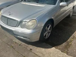 Silber Gebraucht 2000 Mercedes 200 Limousine | 1.850 €