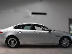Silber metallic Gebraucht 2017 Jaguar XF Prestige Limousine | 19.690 € (Teuer)