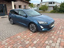 Blau Gebraucht 2020 Ford Focus Cool & Connect Kombi | 10.750 € (Fairer Preis)