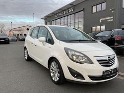 Weiß Gebraucht 2012 Opel Meriva Innovation Van / Kleinbus | 2.877 € (Fairer Preis)