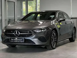Grau Gebraucht 2024 Mercedes A180 Progressive Limousine | 29.420 € (Fairer Preis)