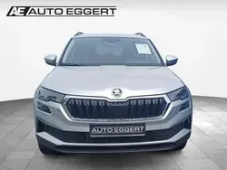 Brillantsilber metallic Neu 2025 Skoda Karoq Drive SUV | 29.990 € (Fairer Preis)