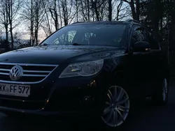 Schwarz Gebraucht 2010 VW Tiguan SUV | 7.500 € (Guter Preis)