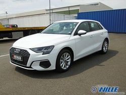 Weiß Gebraucht 2024 Audi A3 Basis Limousine | 30.950 € (Superpreis)