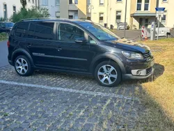 Schwarz Gebraucht 2011 VW Touran Cross Van / Kleinbus | 7.999 € (Fairer Preis)