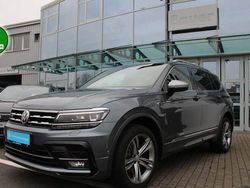 Grau / platinum grey (metallic) Gebraucht 2020 VW Tiguan Allspace Highline SUV | 35.560 € (Teuer)