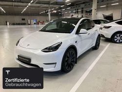 Weiß Gebraucht 2022 Tesla Model Y Performance SUV | 35.500 € (Fairer Preis)