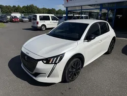 Weiß Gebraucht 2021 Peugeot 208 GT Kleinwagen | 16.320 € (Fairer Preis)