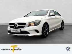 Weiß Gebraucht 2018 Mercedes CLA200 Shooting Brake Kombi | 18.990 € (Fairer Preis)