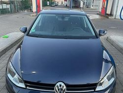 Blau Gebraucht 2016 VW Golf VII Limousine | 9.400 € (Fairer Preis)
