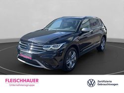 Schwarz Gebraucht 2024 VW Tiguan Allspace Elegance SUV | 44.440 € (Etwas zu teuer)
