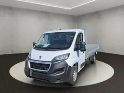 Lackierung schwarz perla nera/ Gebraucht 2023 Peugeot 5008 GTi Van / Kleinbus | 38.490 € (Fairer Preis)