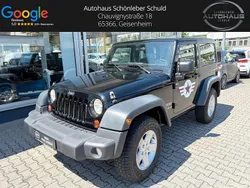 Schwarz Gebraucht 2011 Jeep Wrangler Unlimited Sport SUV | 26.990 € (Etwas zu teuer)