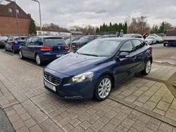 Blau Gebraucht 2015 Volvo V40 You! Kombi | 7.490 € (Guter Preis)
