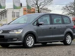 Grau indiumgrau metallic Gebraucht 2018 VW Sharan Trendline Van / Kleinbus | 15.890 € (Superpreis)