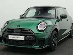 Grün Gebraucht 2024 Mini John Cooper Works Kleinwagen | 28.635 € (Guter Preis)