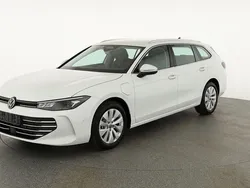 Pure white Neu 2025 VW Passat Business Kombi | 43.495 € (Superpreis)