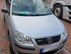 Grau Gebraucht 2005 VW Polo Kleinwagen | 2.200 € (Etwas zu teuer)