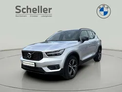 Bright silver Gebraucht 2018 Volvo XC40 R-Design SUV | 25.900 € (Fairer Preis)