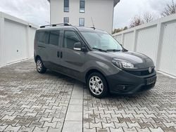 Grau Gebraucht 2022 Fiat Doblò Van / Kleinbus | 15.590 € (Guter Preis)