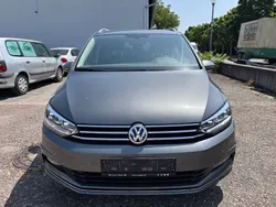 Grau Gebraucht 2017 VW Touran Sound Van / Kleinbus | 16.890 € (Fairer Preis)