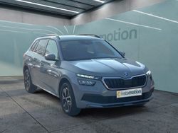 Grau Gebraucht 2021 Skoda Kamiq Ambition SUV | 22.400 € (Fairer Preis)