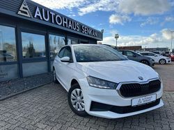 Weiß Gebraucht 2022 Skoda Fabia Active Kleinwagen | 12.490 € (Fairer Preis)
