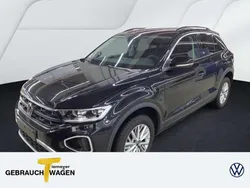 Schwarz Gebraucht 2024 VW T-Roc Life SUV | 21.880 € (Guter Preis)