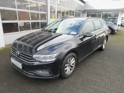 Deep black (metallic) Gebraucht 2021 VW Passat Business Kombi | 15.488 € (Guter Preis)