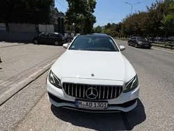 Weiß Gebraucht 2017 Mercedes E220 Exclusive Limousine | 20.000 € (Fairer Preis)