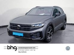 Grau Gebraucht 2024 VW Touareg R-line SUV | 81.950 € (Teuer)
