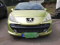 Grün Gebraucht 2008 Peugeot 207 CC Cabrio | 4.000 € (Etwas zu teuer)