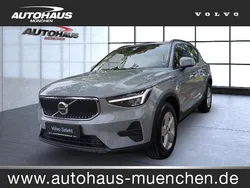 Vapour grey / (metallic) Gebraucht 2023 Volvo XC40 SUV | 29.990 € (Guter Preis)