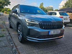 Grau Gebraucht 2025 Skoda Kodiaq SportLine SUV | 49.999 € (Fairer Preis)