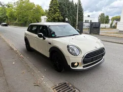 Weiß Gebraucht 2016 Mini One D Clubman Kombi | 7.700 €