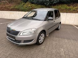 Silber Gebraucht 2012 Skoda Roomster Van / Kleinbus | 3.200 € (Fairer Preis)