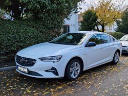 Weiß Gebraucht 2021 Opel Insignia Limousine | 17.200 € (Etwas zu teuer)