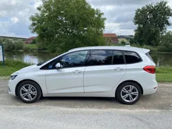 Weiß Gebraucht 2017 BMW 218 Luxury Line Van / Kleinbus | 17.490 € (Guter Preis)