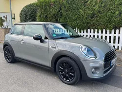 Grau Gebraucht 2018 Mini Cooper Pepper Kleinwagen | 12.450 € (Fairer Preis)