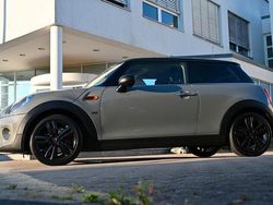 Grau Gebraucht 2016 Mini ONE Kleinwagen | 8.490 € (Fairer Preis)