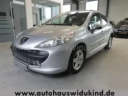 Silber Gebraucht 2008 Peugeot 207 Sport Limousine | 3.990 € (Etwas zu teuer)