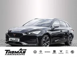 Mitternachtsschwarz Gebraucht 2024 Cupra Leon Kombi | 34.399 € (Guter Preis)