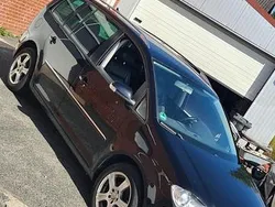 Schwarz Gebraucht 2007 VW Touran Highline Van / Kleinbus | 7.500 €