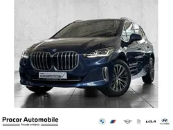 Blau Gebraucht 2022 BMW 218 Active Tourer Luxury Line Van / Kleinbus | 29.880 € (Teuer)